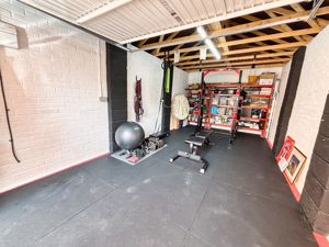 Photo 24- click for photo gallery